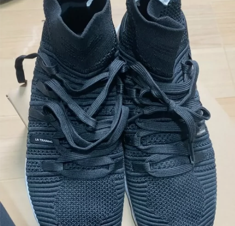 几乎全新李宁无界针织42码仅试穿，二手物品...