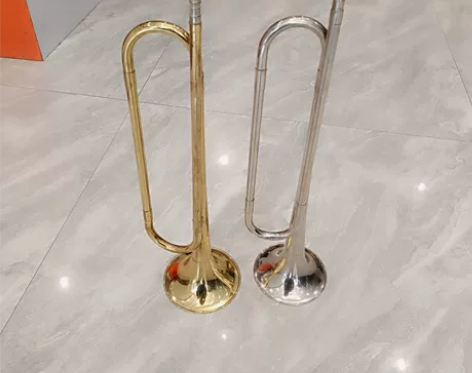 青年号三音冲锋号两个打包带走，有瑕疵介意勿...