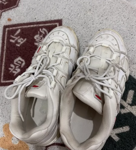 斐乐女鞋 感兴趣的话点“我想要”和我私聊吧...