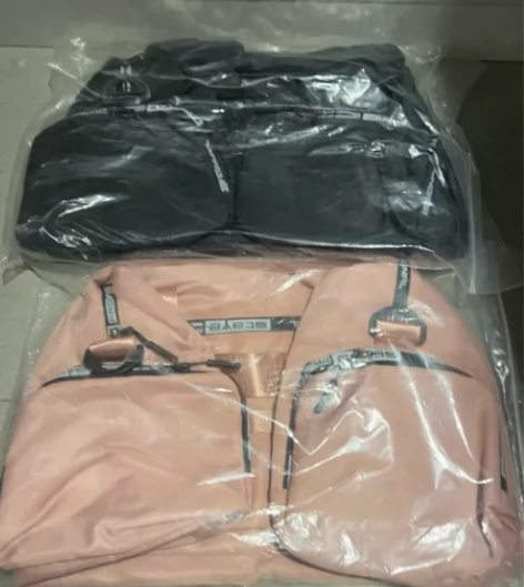 运动包 做工很好 就是办卡送的全新 一只3...