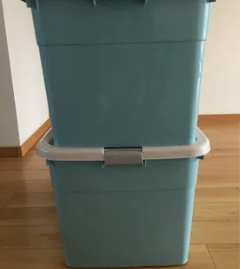 全新的多功能杂物收纳箱都没人要？  2个大...