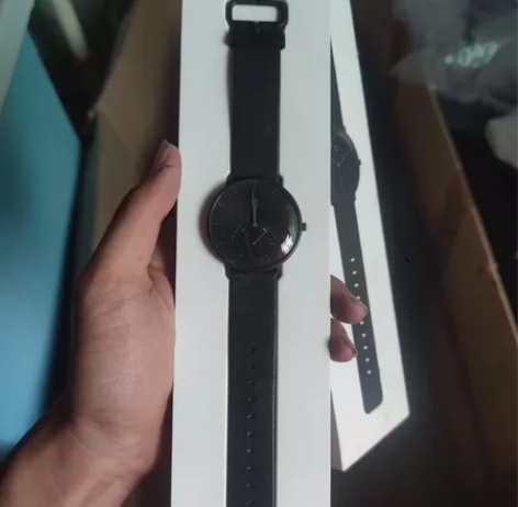 米家石英手表  买来带过一段时间就没带了 ...