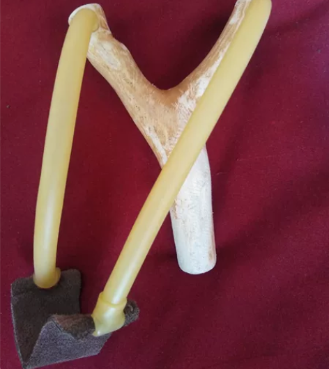 自制老桩小叶山榆树木弹弓，没有重复，自然弯...