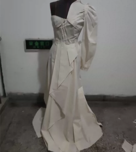 服装创意立体裁剪 出样衣 成衣 打版图 效...