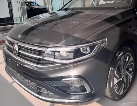 愿星辉照亮你未来的事业前程，愿你以后踏遍大...