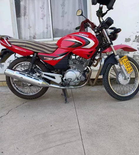雅马哈天剑125摩托车，九成新，3200元...