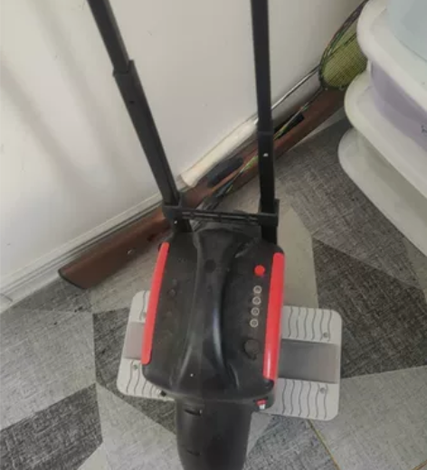 独轮车 大人孩子都能玩 两边带辅助轮  可...