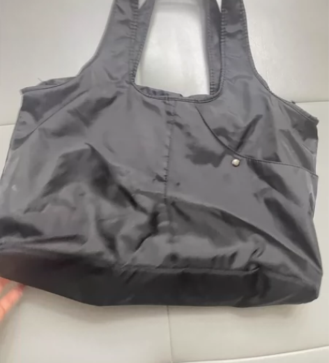 黑色健身操 打球包 周末包 9.9元 干湿...