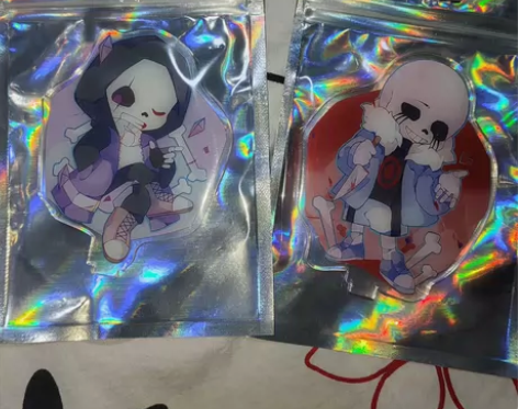 ut同人立牌 已撕膜，未摆台底座都在淡圈了...