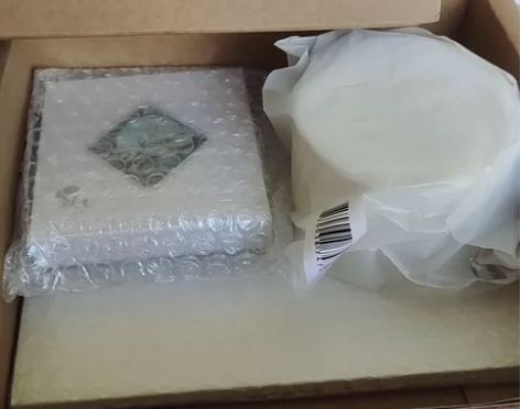 出全新现货光遇爱之礼盒 含绊爱徽章一个，鲲...