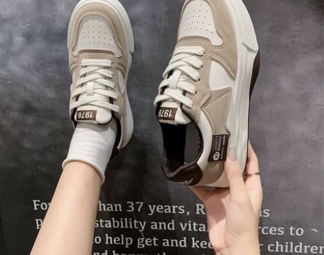 板鞋女2023年春季网红新款厚底休闲运动鞋...