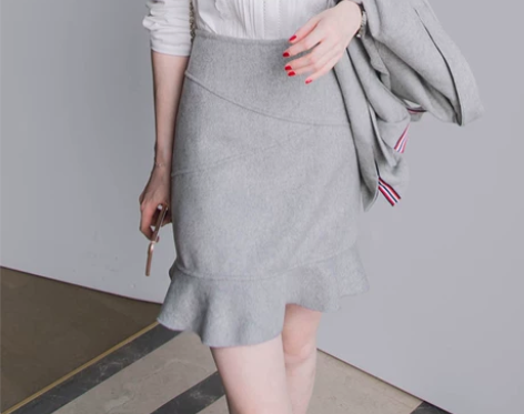 既百搭也不失抢眼的设计小元素 （黑，灰）毛...