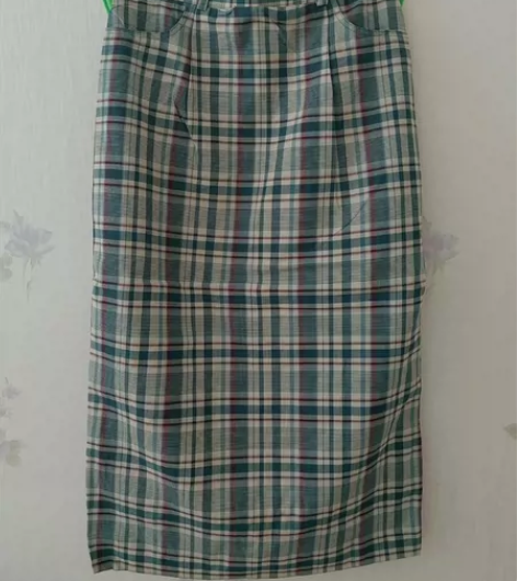 出口尾货，纯棉带衬里，过膝一步裙，M码，腰...