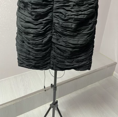 哥弟专柜正品很女人的一款一步裙，125以内...