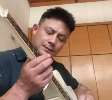 放家里几年了吉他转让 感兴趣的话点“我想要...