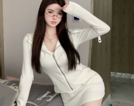 休闲运动风套装长袖连帽开衫外套上衣女秋季包...