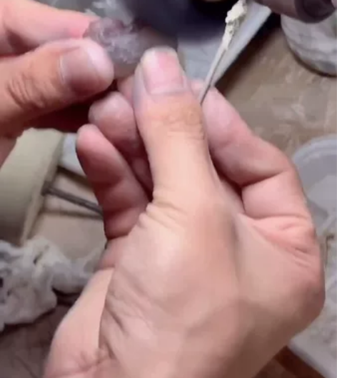 专业玉雕抛光专业玉雕纯手工抛光，需要的联系...