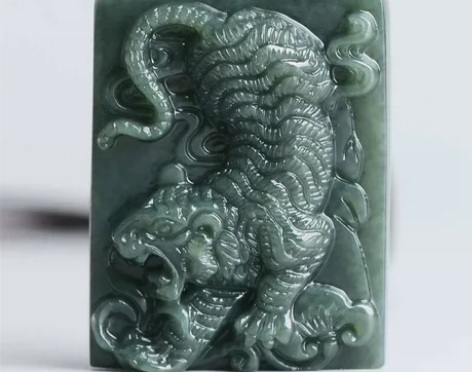 天然和田玉虎虎生威吊坠 随机赠送挂绳,新...