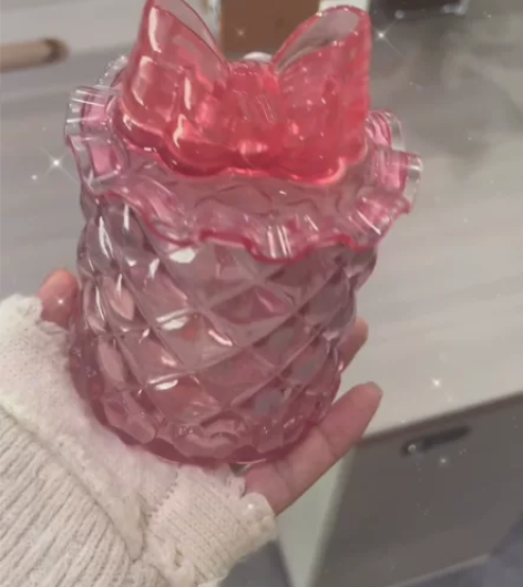 滴胶蝴蝶结收纳罐 售价既卖价[大哭] 包邮...