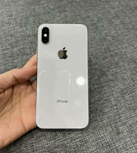 买了新的,多出一台不用了,出一台苹果X 2...