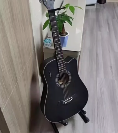 【琴行不做了】原价一千多全新现低价处理一批...