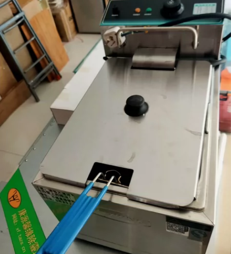 68台式独立保温地瓜机，九成新！有需要烤地...