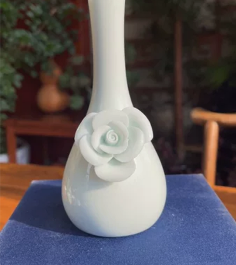 特价出：景德镇·全手工手绘·手捏花儿·粉青...