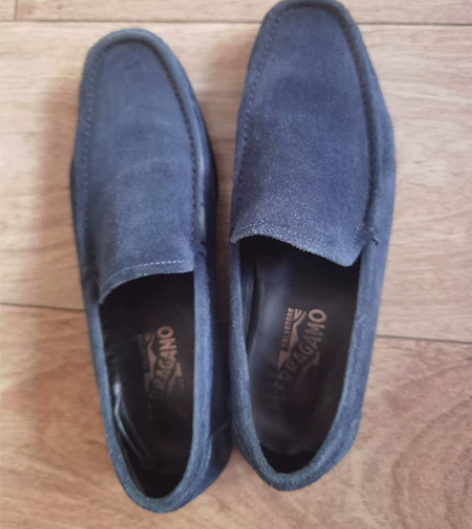 菲拉格慕男款正品，40码 感兴趣的话点“我...