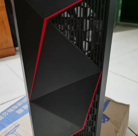 电脑机箱带三个风扇，只有两个螺丝了 感兴趣...