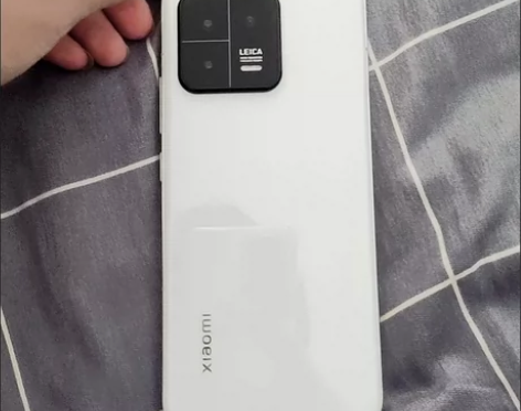 特 价:新品99新小米13 颜色: 黑色 ...