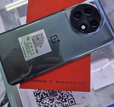 一加 11  16+512G满配 第二代骁...