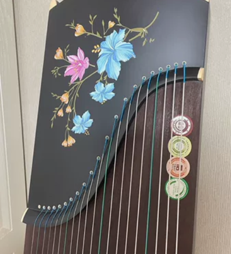 便宜处理古筝，全新带包装的。都是媳妇以前开...