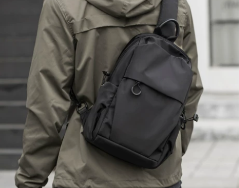 休闲男士胸包旅行单肩斜挎包多功能潮牌斜背包...