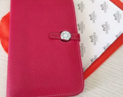 女士钱包 手包纯皮全新 颜色正 皮质好 易...