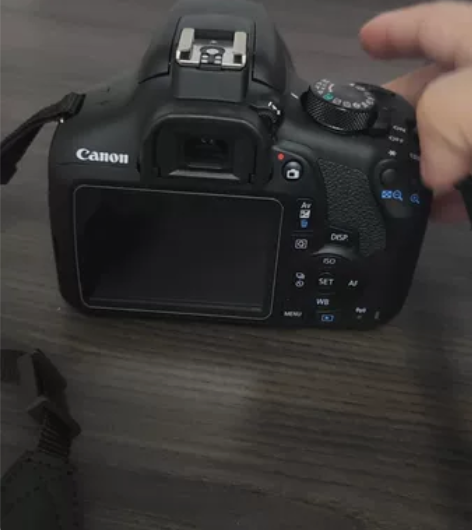 佳能EOS1300d单反相机，仅用过几次，...