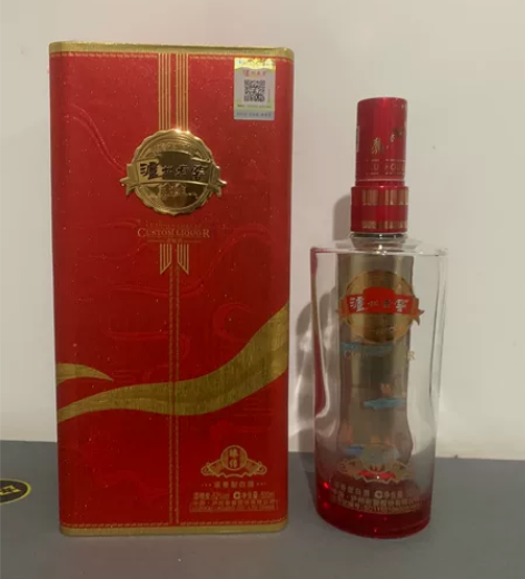 家居酒柜摆件空瓶子，完美无瑕疵。 感兴趣的...