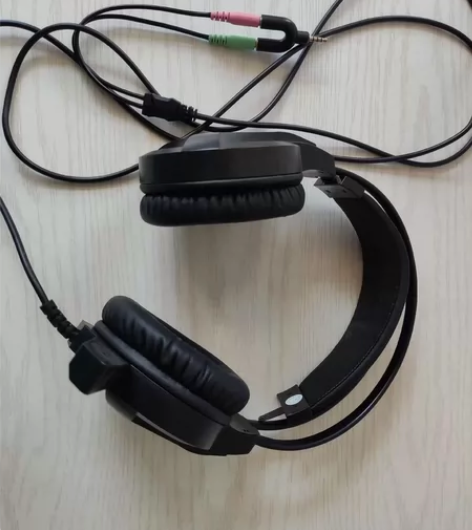 惠普H100 头戴式耳机 挂耳朵的那个弹力...