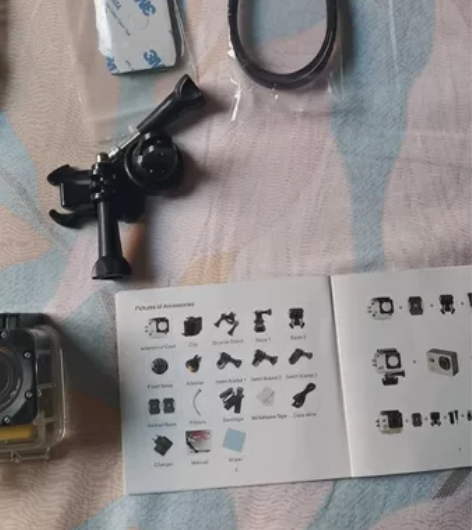 很早以前买的运动相机带防水壳可以下潜到30...