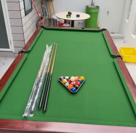 精品台球桌     99新 感兴趣的话点“...