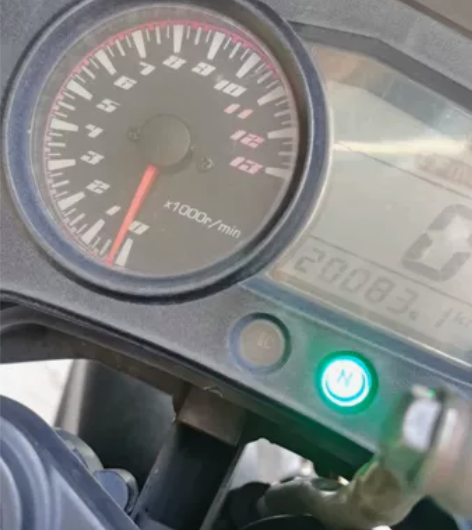 出13年男装摩托车春风夜猫150cc 机头...