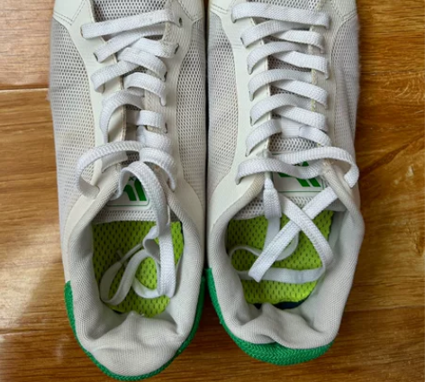 40码 特步板鞋 感兴趣的话点“我想要”和...