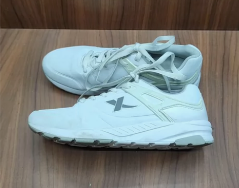 特步男鞋40码秋冬季皮面运动鞋,专柜正品,...