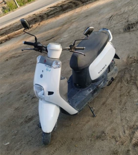 17年林海雅马哈巧格100 两车把都有镜子...