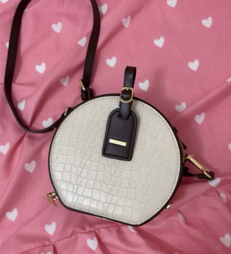 女包 30包邮不议价单肩包￥30?2人想要