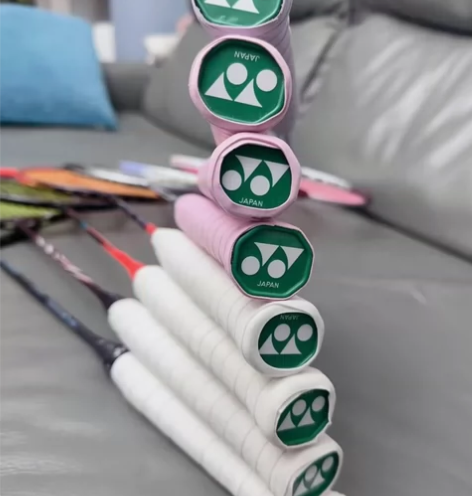 【校队女队羽毛球拍闲置】队里闲置了一批碳素...