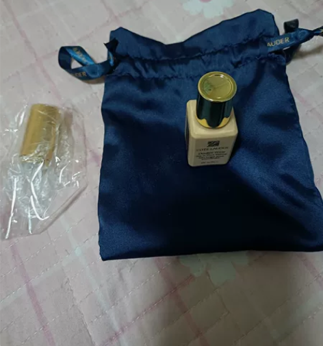 雅诗兰黛DW粉底液15毫升1w1共1瓶，日...