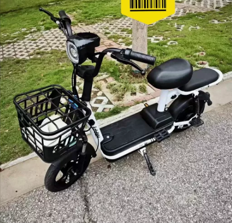 【亏本急售】全新包邮新国标电动自行车雅迪新...