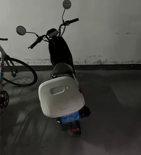 小牛电动车f0转卖，有牌，直接开走 目前应...