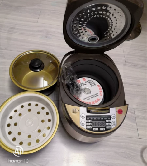 闲置【亏本包邮】家用电饭锅苏泊尔同款智能家...