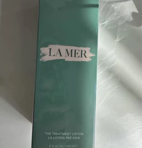 海蓝之谜精粹水150ml，男朋友在免税店买...